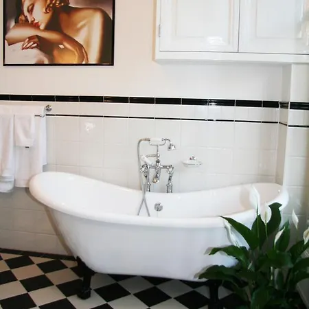 Suites 3* Amsterdam