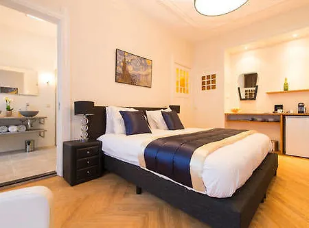 Bed & Breakfast Suites 3*